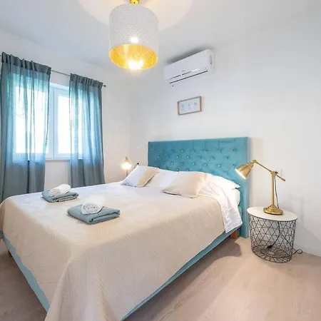 Stunning With Sea View In Croatia Apartment Mlini