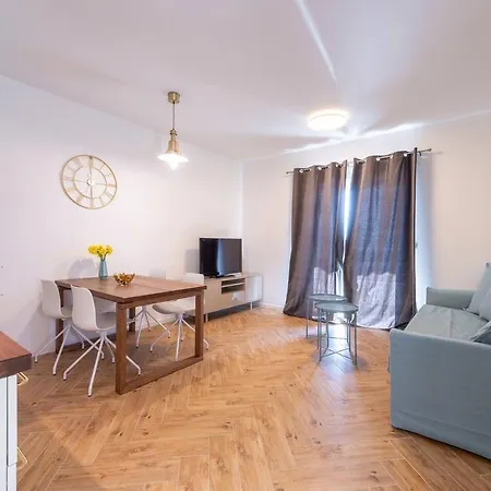 Stunning With Sea View In Croatia Mlini